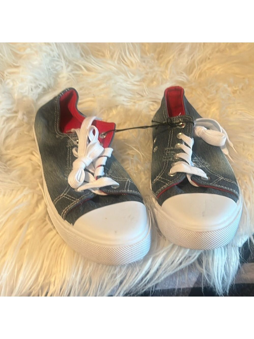 Girls shoes